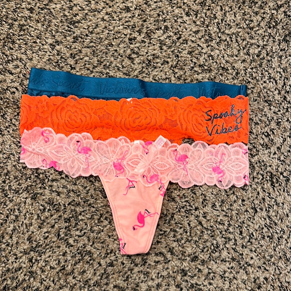 Pink/Victoria underwear bundle